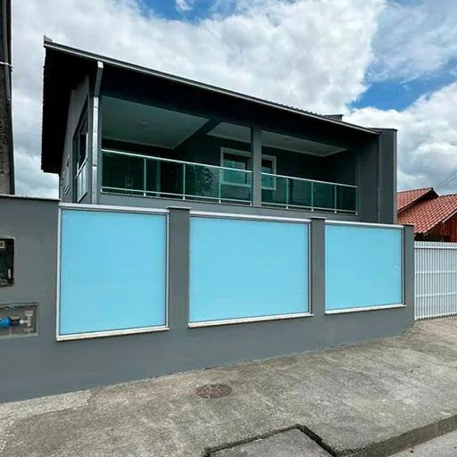 Película residencial - portão