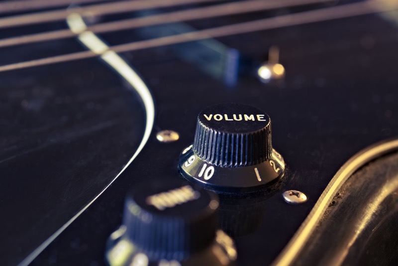 Detalhe do controle de volume de uma guitarra elétrica
